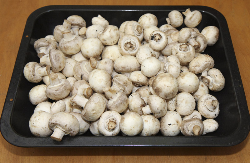 2 kg of unwashed mushrooms for soup.jpg.