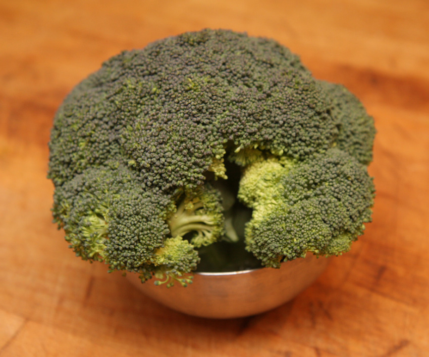 Keeping broccoli fresh.jpg.