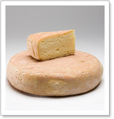 Montagne de Bethmale pur vache cheese