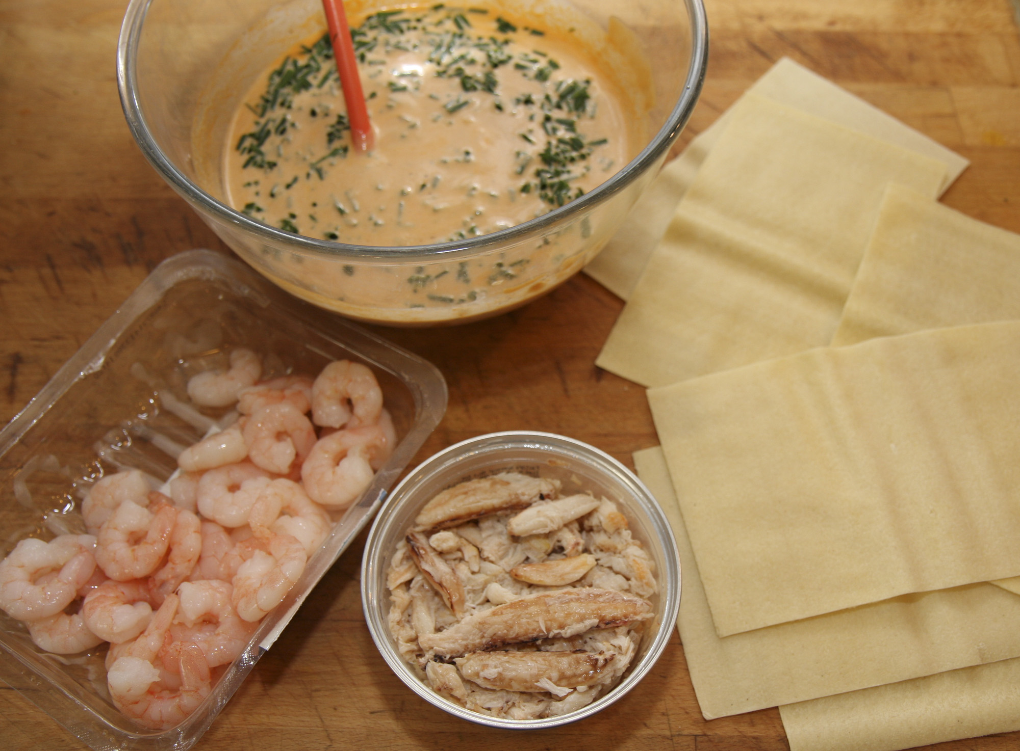 Prawn and crab lasagne bake construction.jpg.