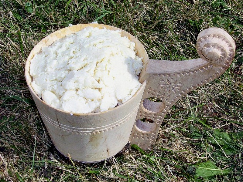 Bryndza Podhalanska cheese.jpg.