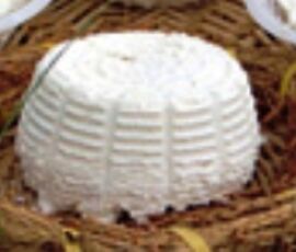 Ricotta fresca di bufala cheese