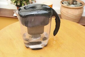 Leaking down the handle when full