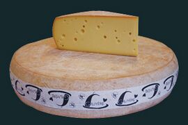 Gruyère de montagne cheese