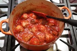 Reheating in tomato sauce [for two people]