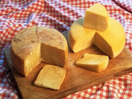Pecorino della Lunigiana cheese