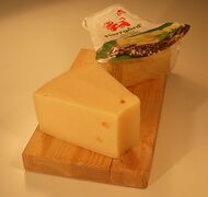 Herrgårdsost cheese