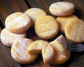 Tomino di Saronsella (Chivassotto) cheese