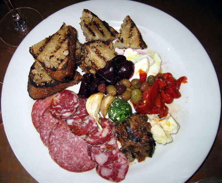 File:Antipasti.jpg