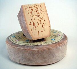 Hoch Pustertaler cheese