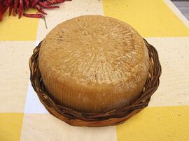Pecorino Foggiano cheese