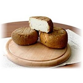 Scuete fumade o Ricotta affumicata cheese