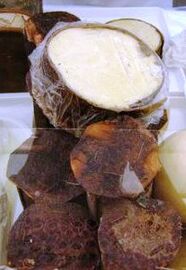 Brânză în coajă de brad cheese